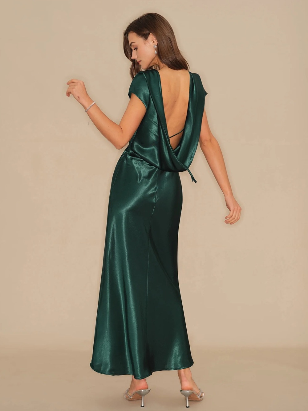 Rihoas Elegant Emerald Green Satin Backless Maxi Dress
